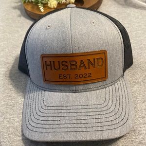 Husband Richardson hat